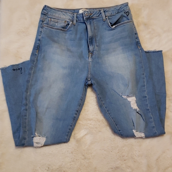 Forever 21 Denim - Forever 21 High Rise Distressed Capri Pants sz 29